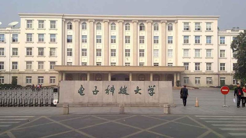 连接器安装与拆卸：细节决定成败**